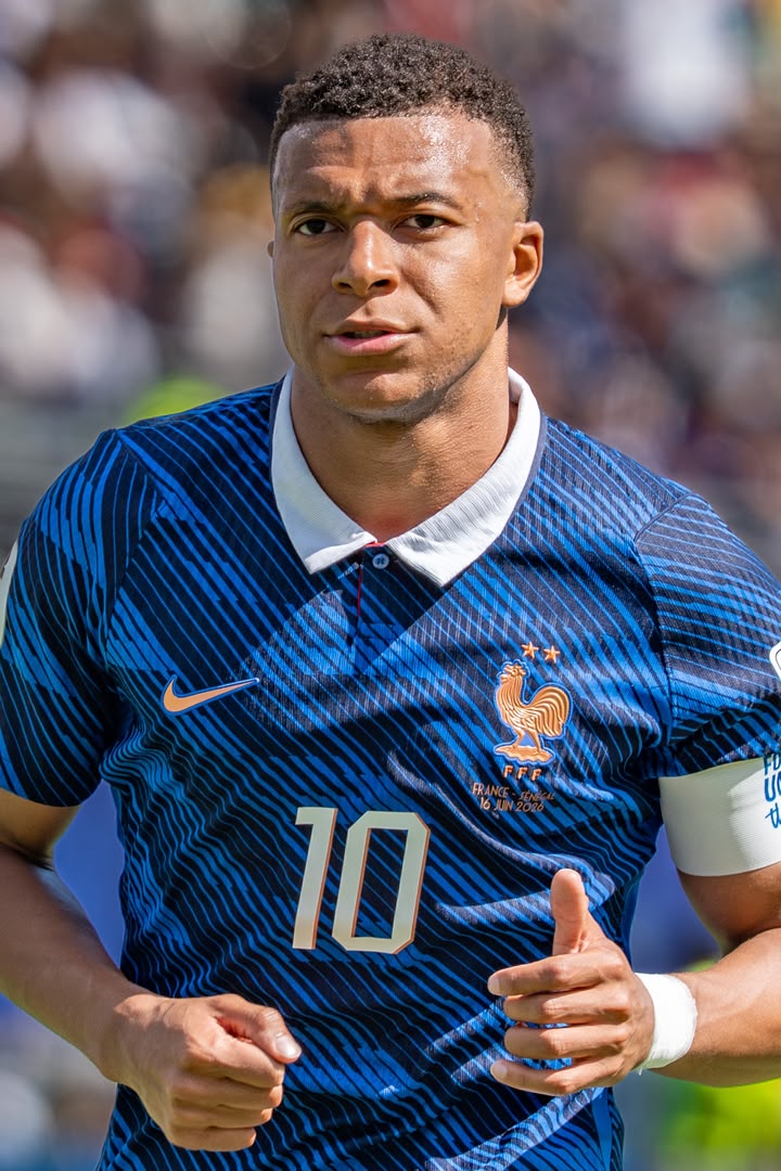 Mbappé Makes His Case For Ballon d’Or: ‘I’d Vote For Myself’