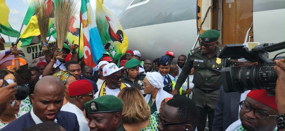 Oluremi Tinubu Arrives Anambra For ICT, Food Bank, Empowerment Programmes