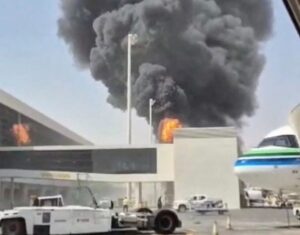 Houthi Attack Claim Disrupts Riyadh Flights, Airlines Suspend Services